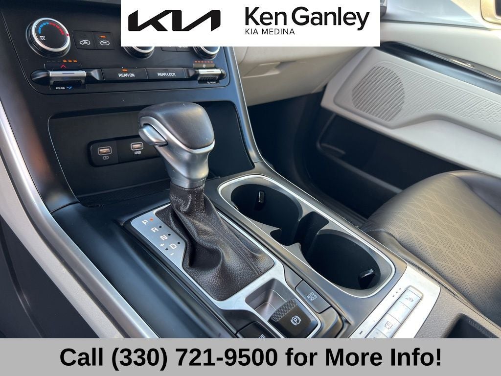 2024 Kia Carnival LX Seat Package