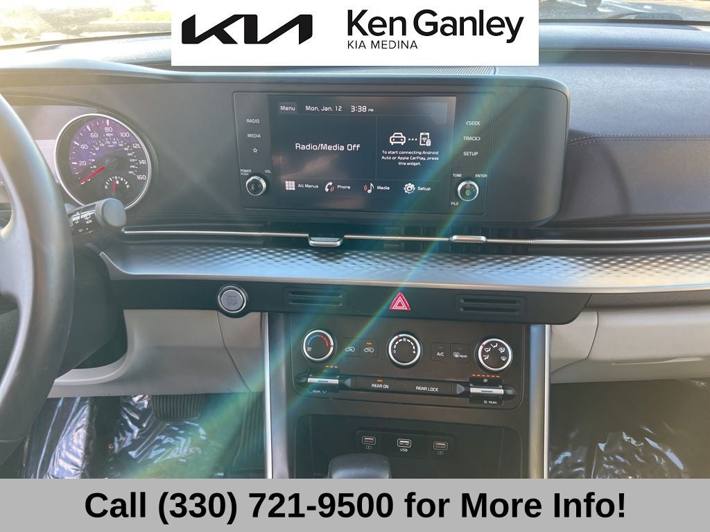 2024 Kia Carnival LX Seat Package
