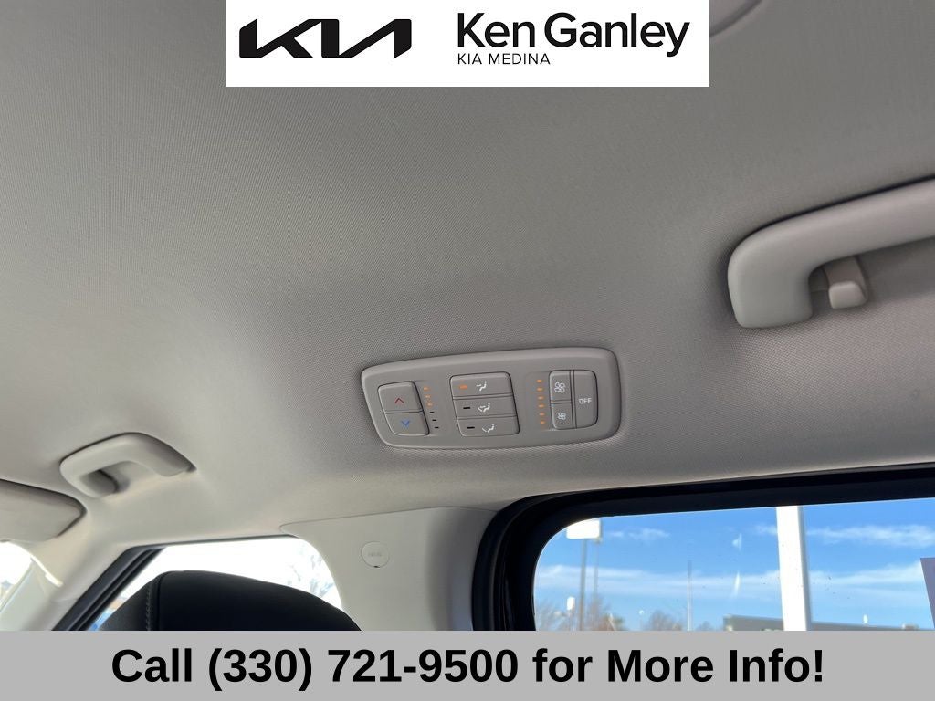 2024 Kia Carnival LX Seat Package