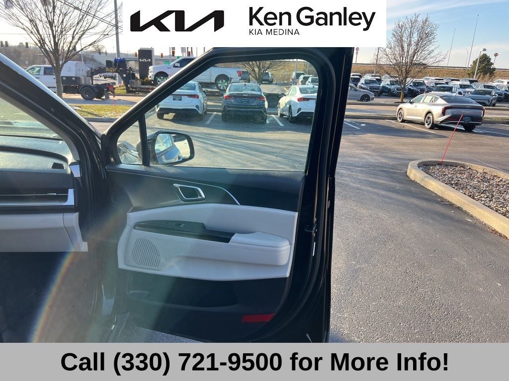 2024 Kia Carnival LX Seat Package