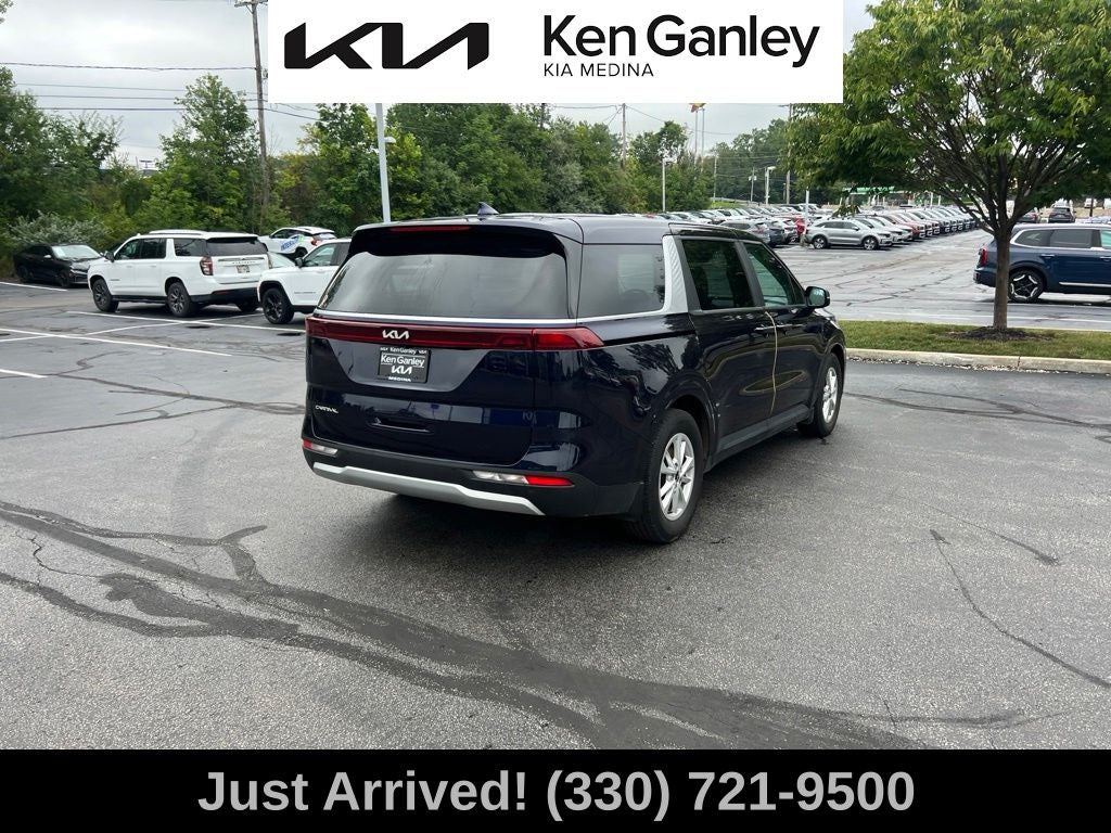 2024 Kia Carnival LX