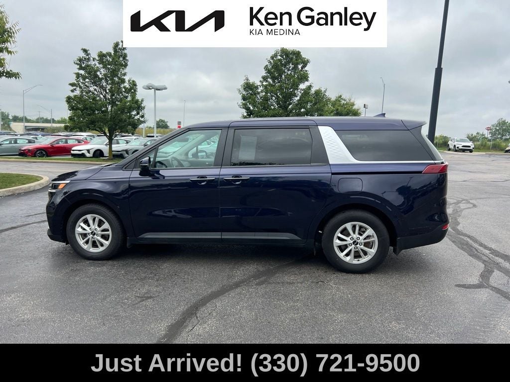 2024 Kia Carnival LX