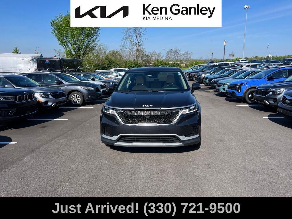 2024 Kia Carnival LX