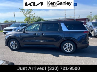 2024 Kia Carnival LX