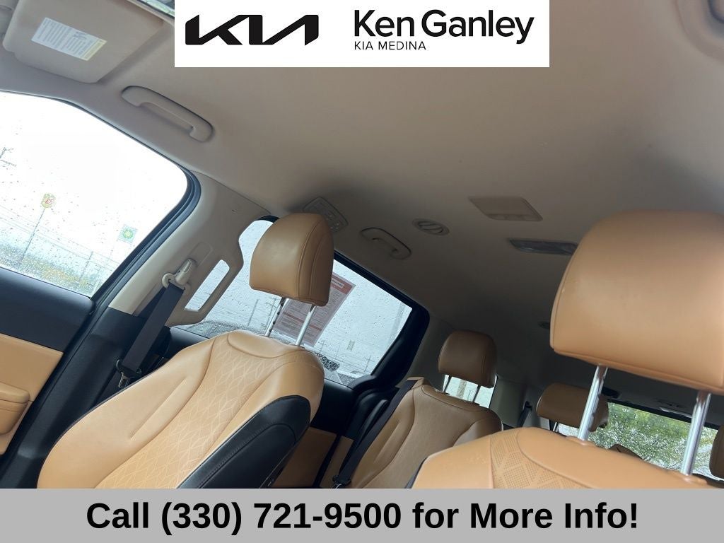 2024 Kia Carnival LX