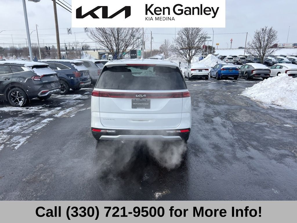 2024 Kia Carnival EX