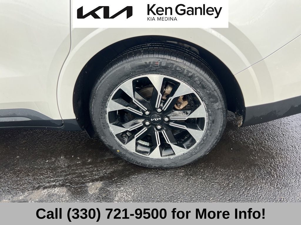 2024 Kia Carnival EX