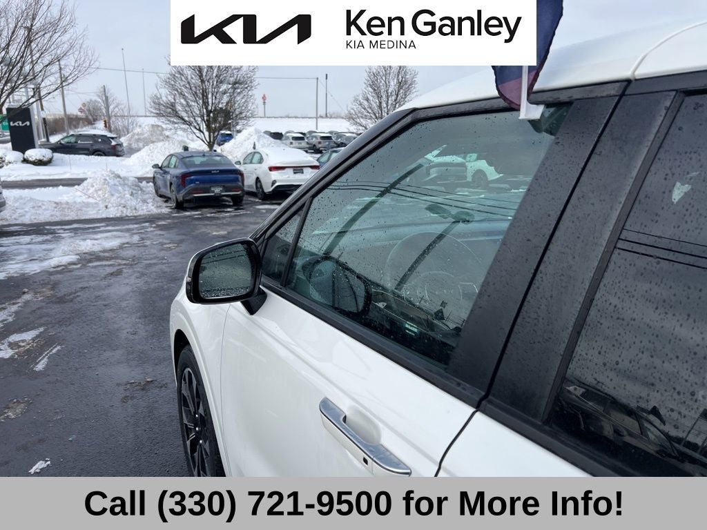 2024 Kia Carnival EX