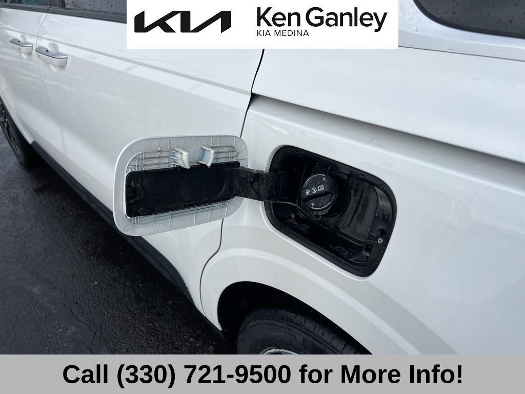 2024 Kia Carnival EX