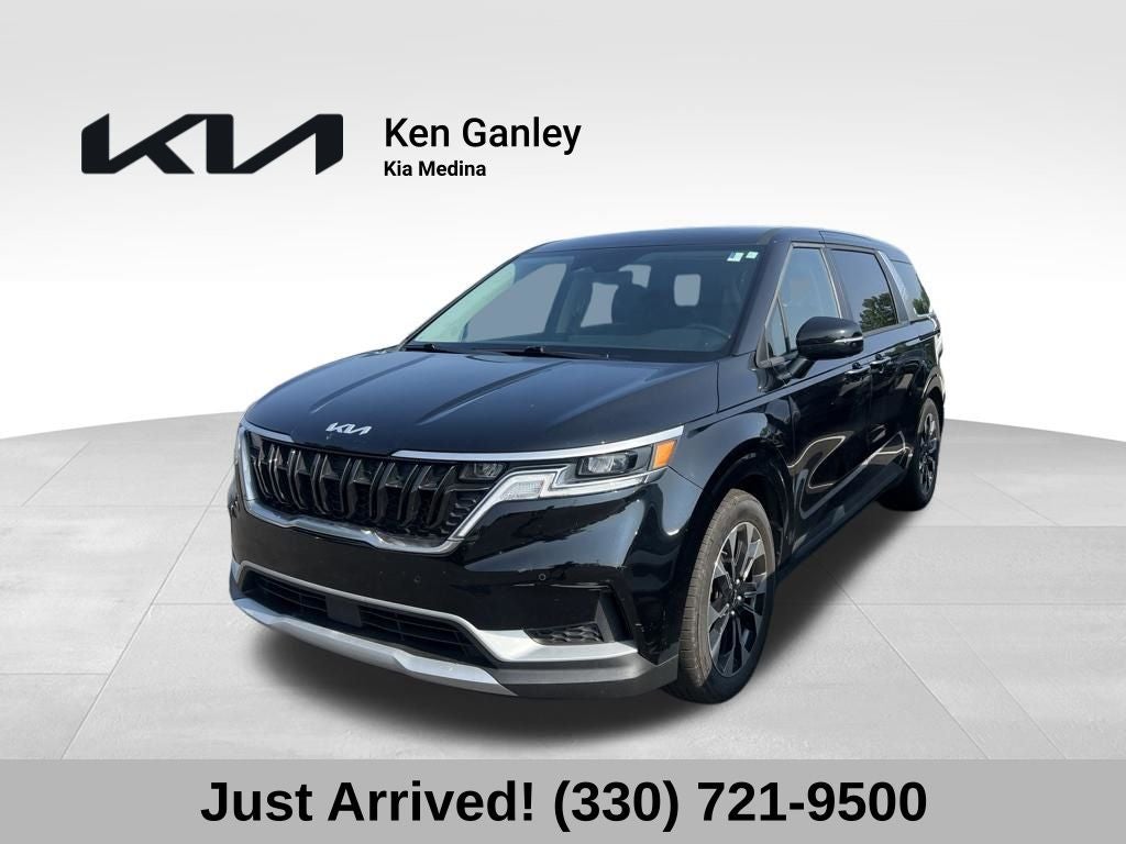 2023 Kia Carnival EX