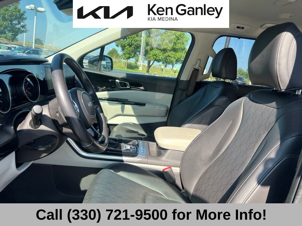 2024 Kia Carnival EX