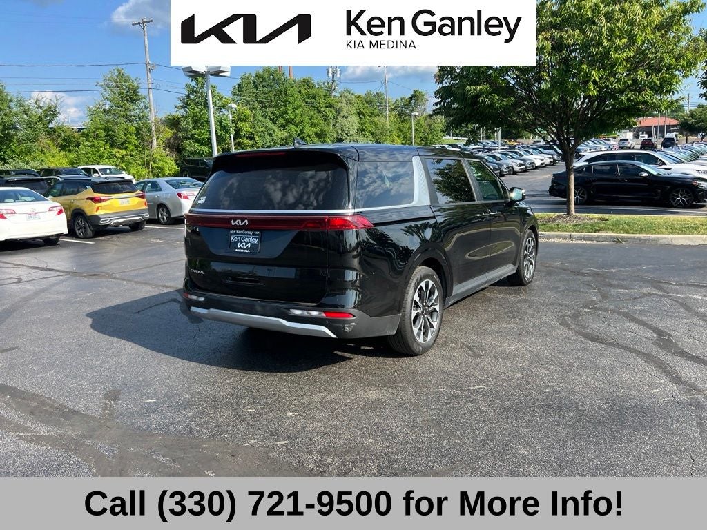 2024 Kia Carnival EX