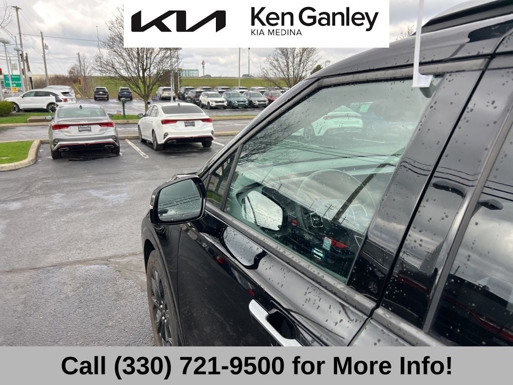 2024 Kia Carnival SX