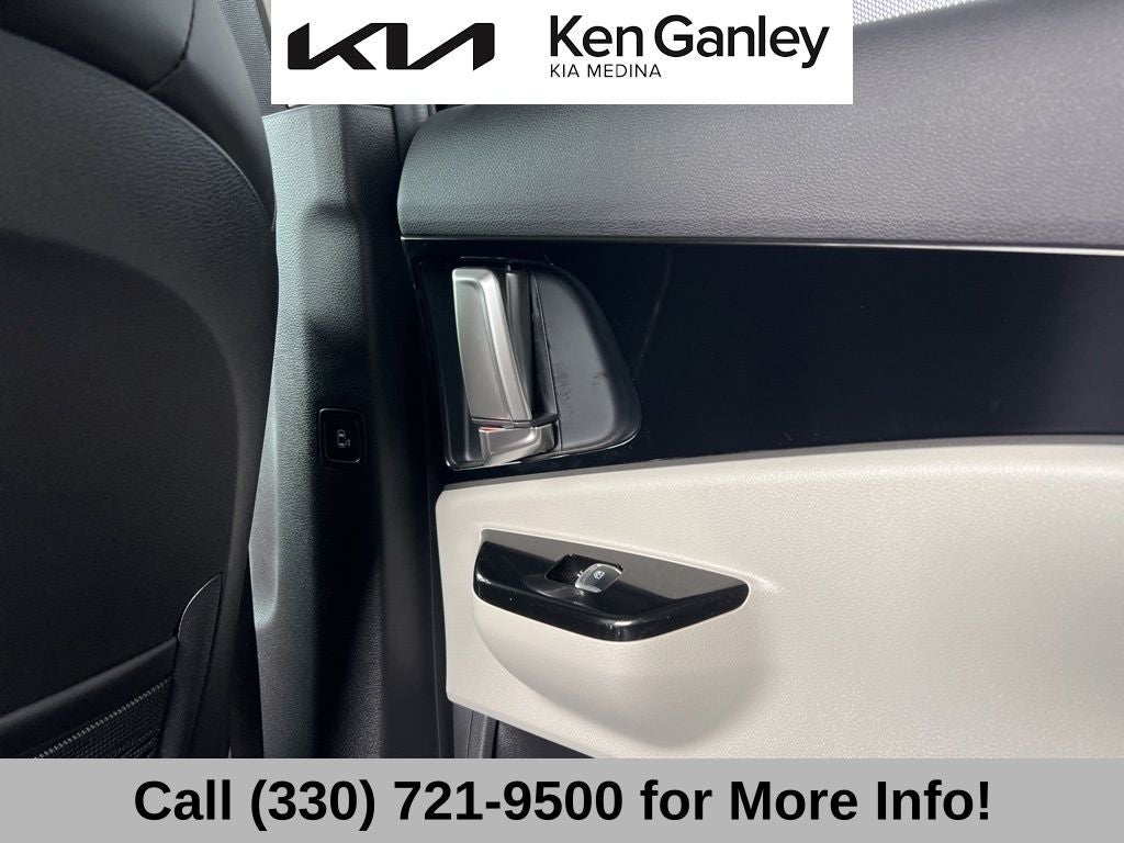 2024 Kia Carnival SX