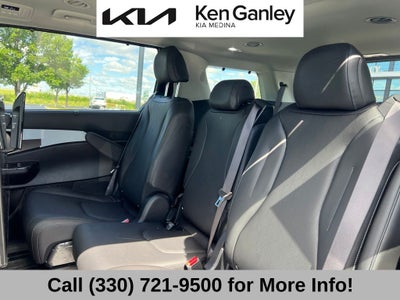 2025 Kia Carnival SX