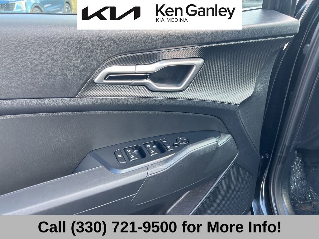 2025 Kia Sportage Hybrid LX