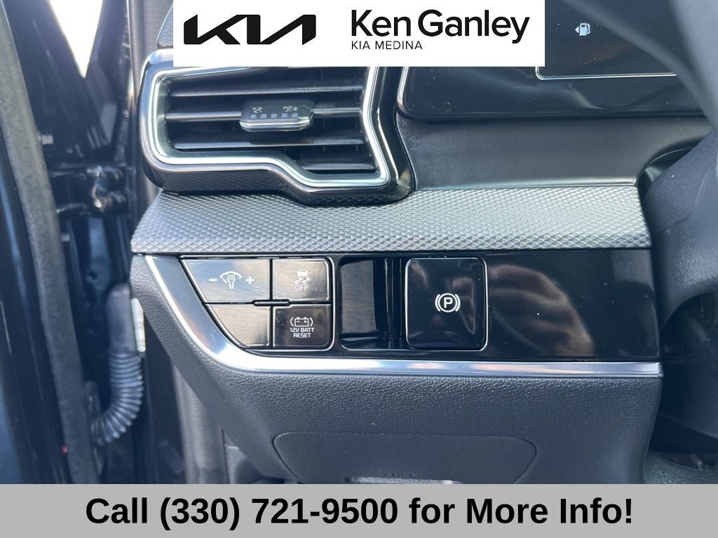 2025 Kia Sportage Hybrid LX