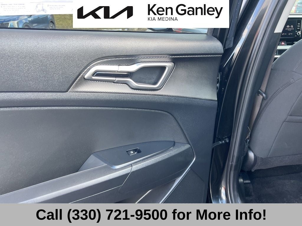 2025 Kia Sportage Hybrid LX