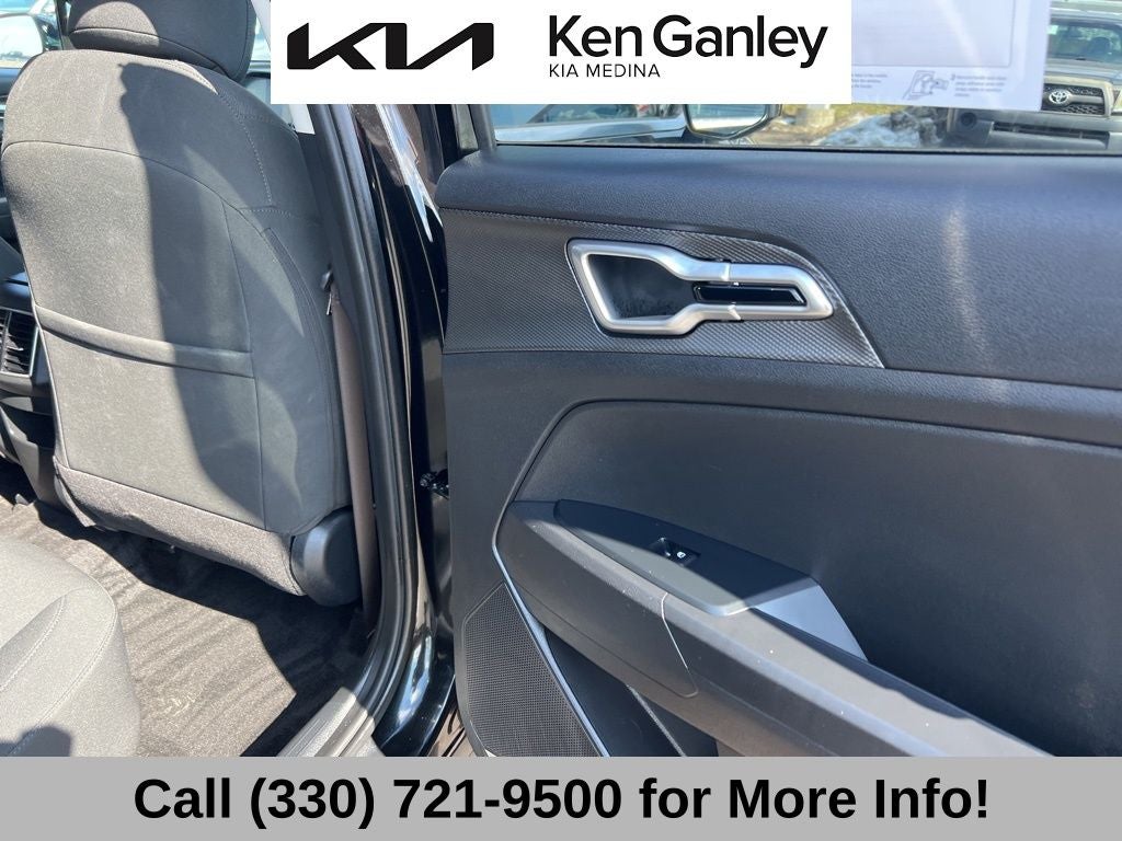 2025 Kia Sportage Hybrid LX