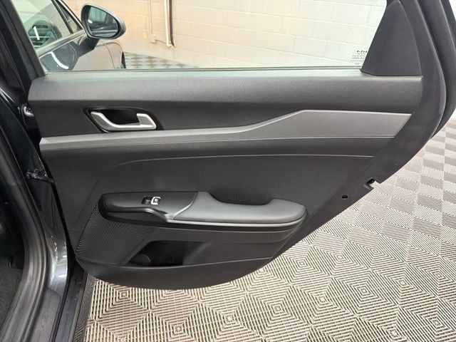 2024 Kia K5 LXS