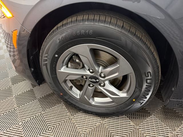 2024 Kia K5 LXS