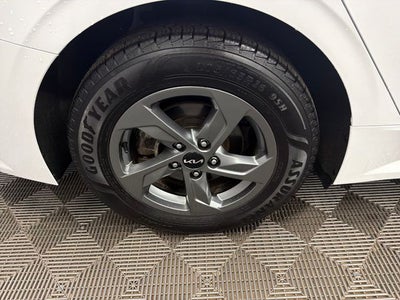 2022 Kia K5 LXS