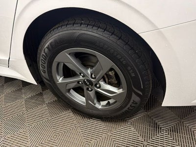 2022 Kia K5 LXS