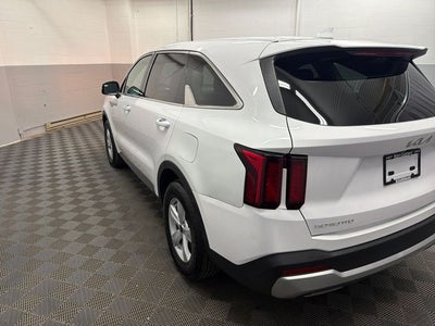 2025 Kia Sorento LX