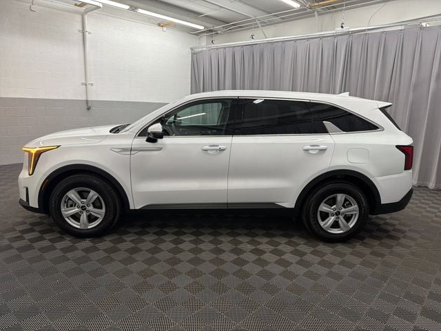 2025 Kia Sorento LX