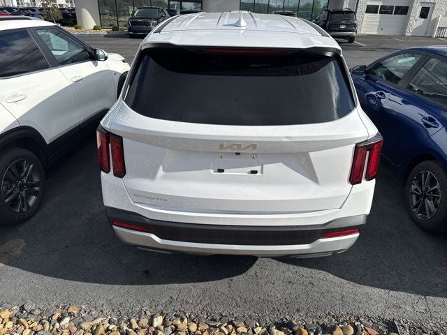 2025 Kia Sorento LX