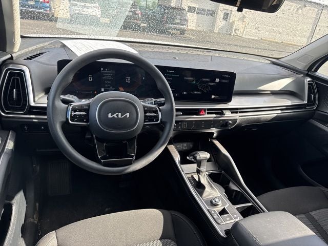 2025 Kia Sorento LX