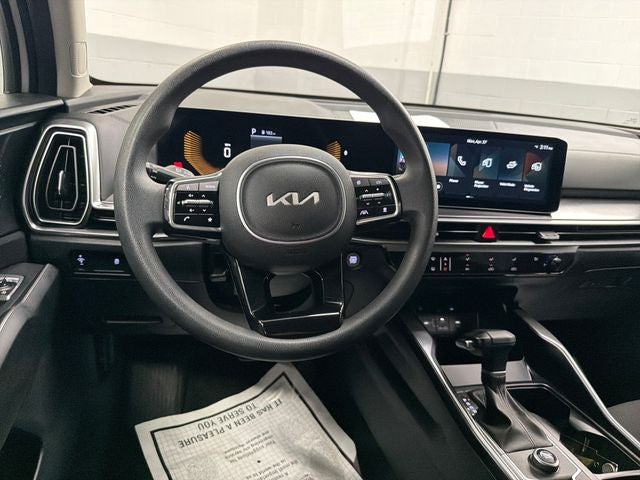 2025 Kia Sorento LX