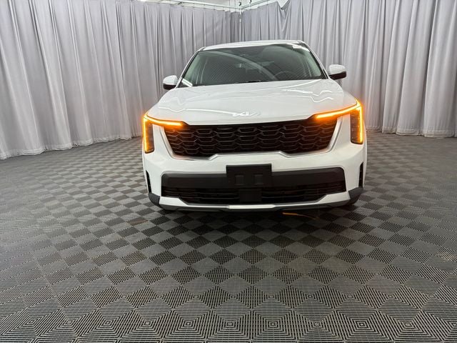 2025 Kia Sorento LX
