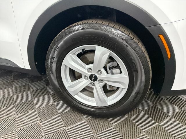 2025 Kia Sorento LX