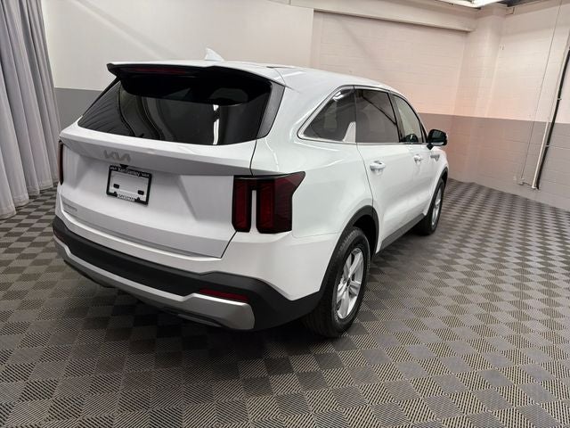 2025 Kia Sorento LX