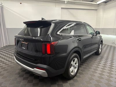 2024 Kia Sorento LX