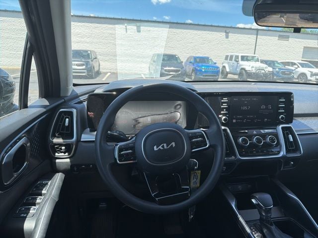 2023 Kia Sorento LX