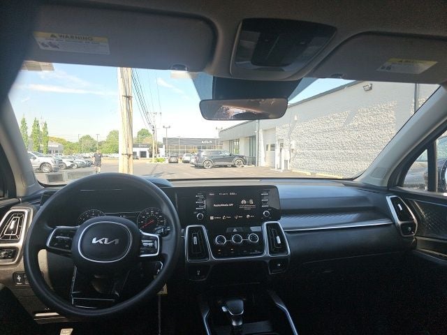 2023 Kia Sorento LX
