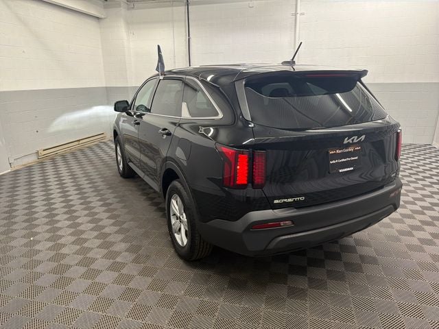 2023 Kia Sorento LX