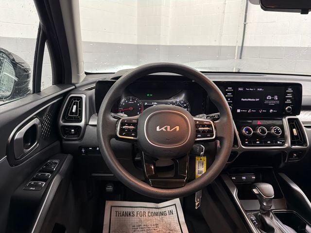 2023 Kia Sorento LX