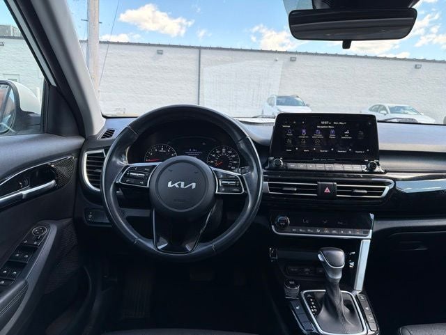 2022 Kia Seltos EX