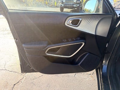 2024 Kia Soul LX