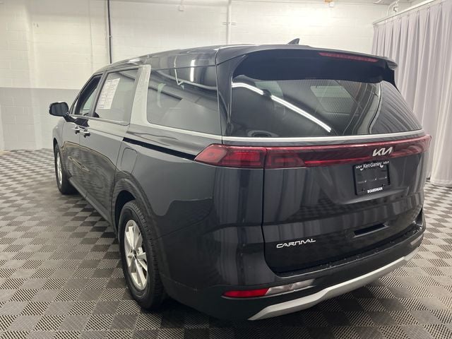 2024 Kia Carnival LX