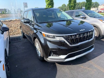 2024 Kia Carnival LX