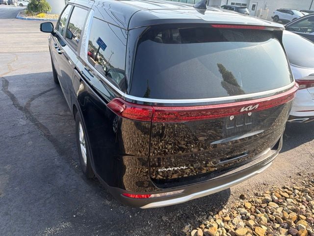 2024 Kia Carnival LX